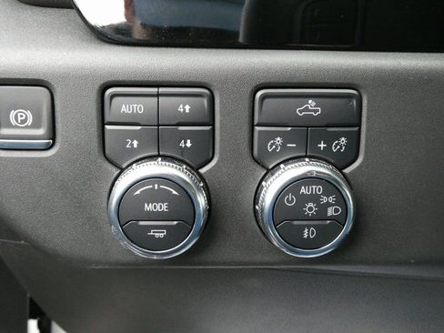 Certified 2024 GMC Sierra 1500 Elevation image 24