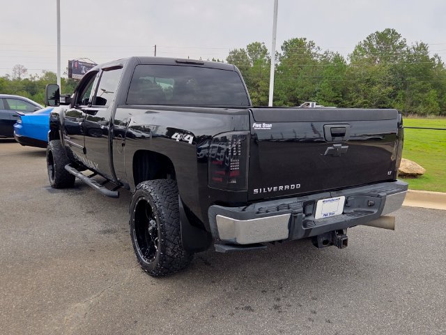 Used 2011 Chevrolet Silverado 2500 LT AWD/4WD image 13