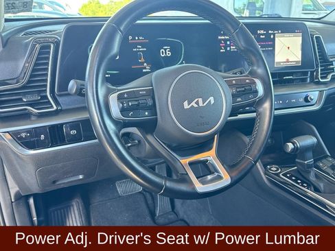 Used 2023 Kia Sportage EX FWD image 11
