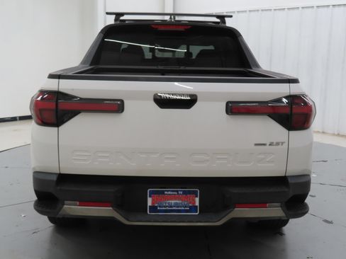 Used 2022 Hyundai Santa Cruz Limited AWD/4WD image 4
