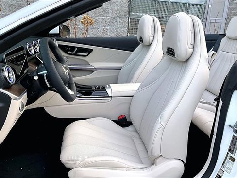 New 2026 Mercedes-Benz CLE 450 4MATIC Cabriolet image 9