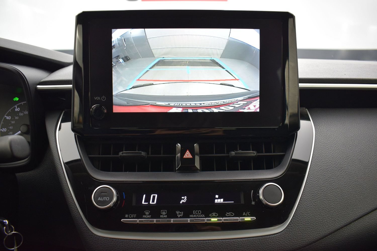 Used 2025 Toyota Corolla LE FWD image 15