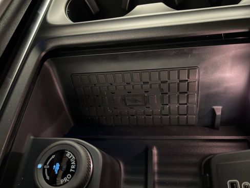 New 2025 Ford Expedition Active image 15