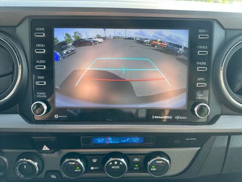 Certified 2023 Toyota Tacoma TRD Off-Road w/ Technology Package AWD/4WD image 17