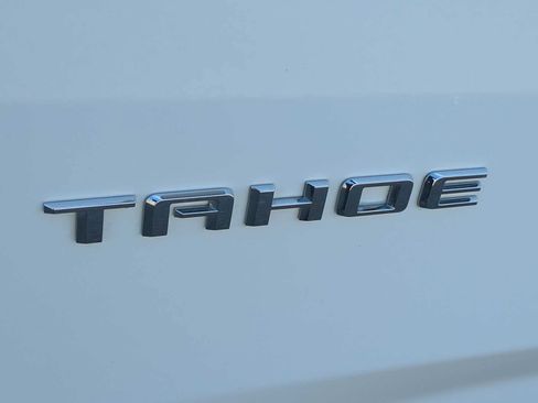 Used 2024 Chevrolet Tahoe LT RWD image 9