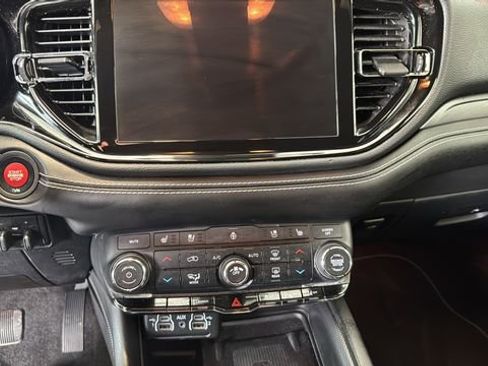 Used 2022 Dodge Durango SRT w/ Black Package AWD/4WD image 9