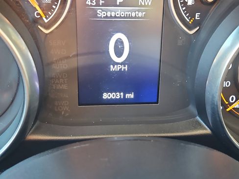 Used 2020 Jeep Wrangler Sport image 5