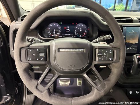 Used 2023 Land Rover Defender 90 V8 AWD/4WD image 21
