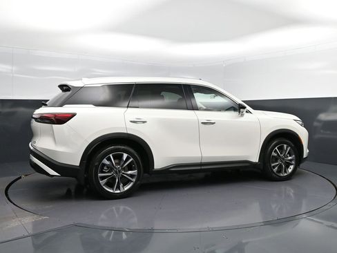 Certified 2023 INFINITI QX60 Luxe w/ Cargo Package image 8