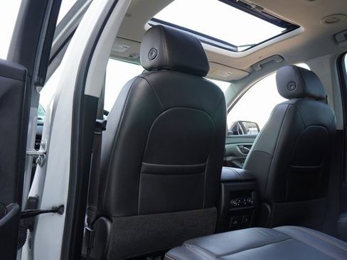 Used 2020 Chevrolet Traverse Premier w/ Redline Edition image 30