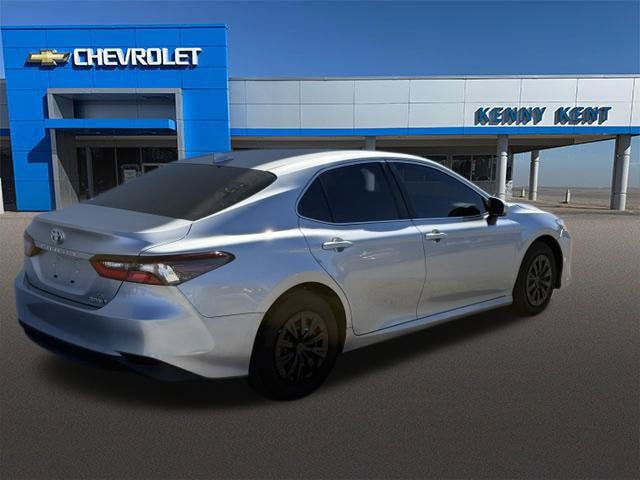 Used 2024 Toyota Camry LE FWD image 5