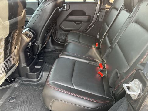 Used 2019 Jeep Wrangler Unlimited Rubicon image 11