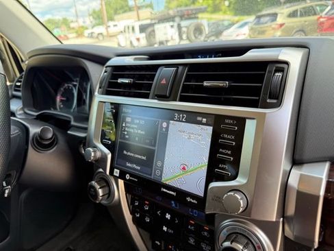 Used 2023 Toyota 4Runner Limited AWD/4WD image 98