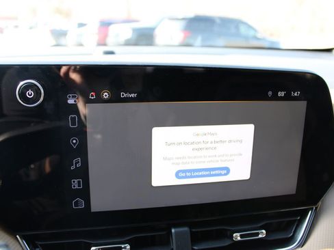 Used 2025 Chevrolet Equinox ACTIV w/ Safety and Technology Package image 32