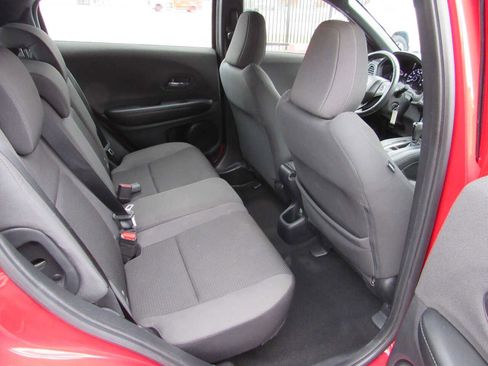 Used 2019 Honda HR-V Sport image 10