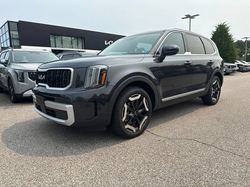 Used 2025 Kia Telluride EX w/ EX Captain's Chair Package FWD image 1