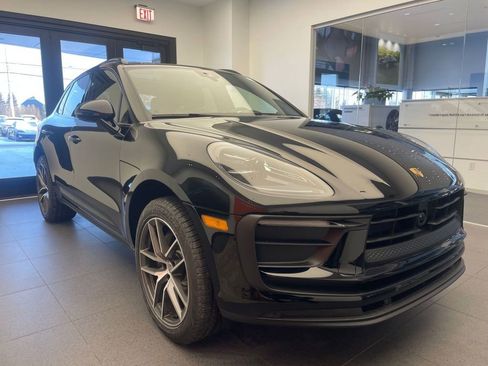 New 2026 Porsche Macan image 28