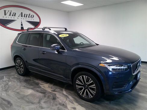 Used 2020 Volvo XC90 T6 Momentum w/ Protection Package Premier image 4