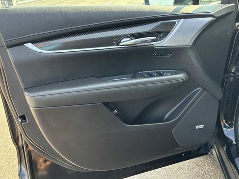 Certified 2024 Cadillac XT6 Sport image 23