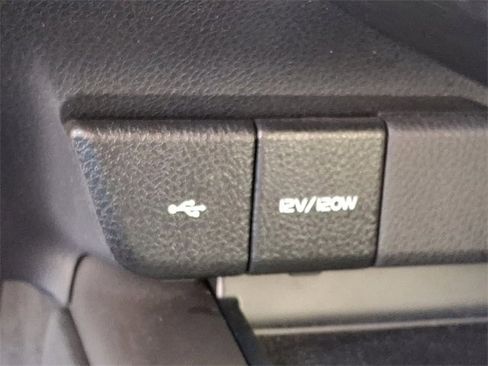 Certified 2023 Toyota Camry SE image 24