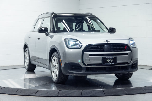 Certified 2025 MINI Cooper Countryman S AWD/4WD image 4