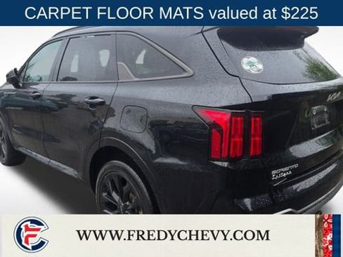 Used 2023 Kia Sorento SX AWD/4WD image 4