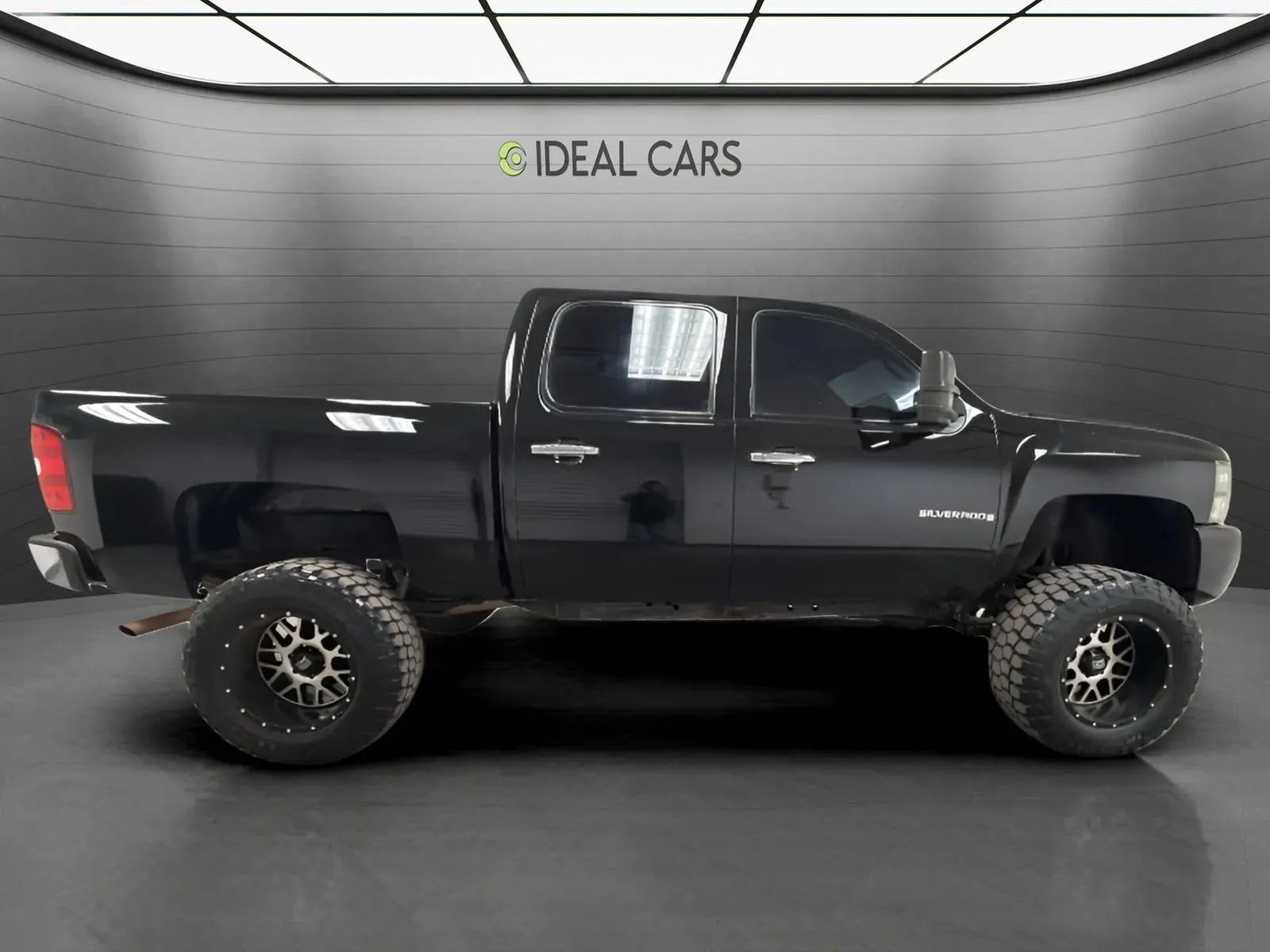 Used 2008 Chevrolet Silverado 1500 LT w/ All Star Edition AWD/4WD image 2