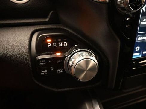 Used 2022 RAM 1500 Laramie w/ Sport Appearance Package AWD/4WD image 9