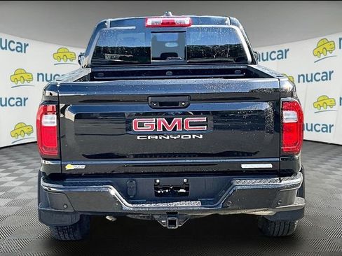 Used 2024 GMC Canyon Elevation w/ Convenience Package AWD/4WD image 4