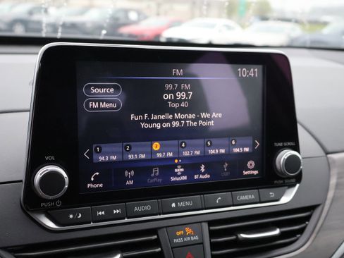 Used 2025 Nissan Altima 2.5 SV image 23