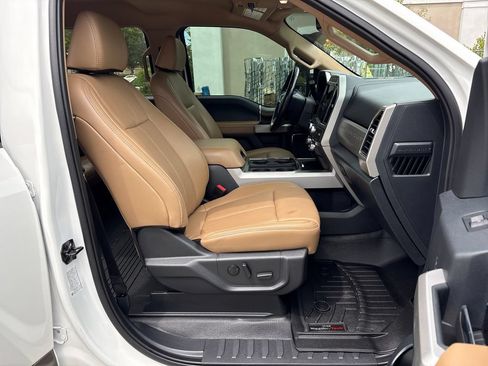 Certified 2022 Ford F450 Lariat w/ Lariat Ultimate Package AWD/4WD image 7