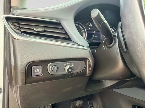 Used 2021 Buick Enclave Essence AWD/4WD image 31