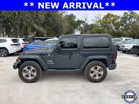 Used 2018 Jeep Wrangler Sahara w/ Connectivity Group image 15