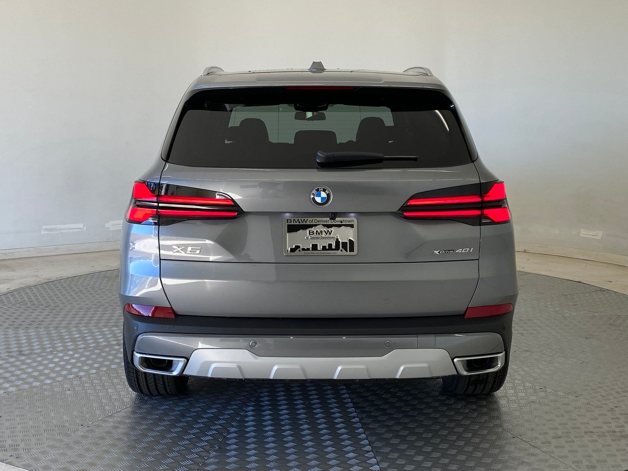 Used 2026 BMW X5 xDrive40i w/ Premium Package AWD/4WD image 9