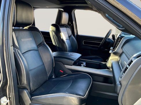 Certified 2024 RAM 2500 Laramie w/ Night Edition image 24