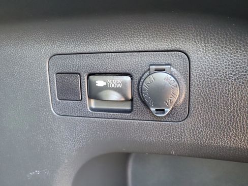 Used 2023 Toyota RAV4 Adventure image 29