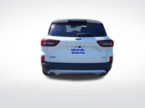 New 2025 Ford Escape SE image 4