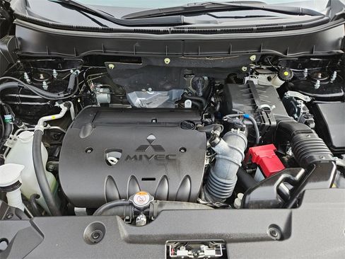 Used 2025 Mitsubishi Outlander Sport SE image 23