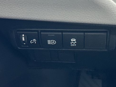 New 2026 Toyota Corolla Cross L image 29