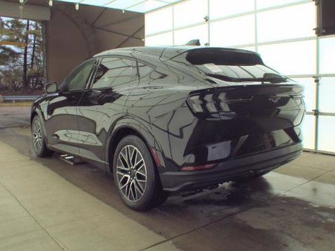Used 2025 Ford Mustang Mach-E Premium AWD/4WD image 7