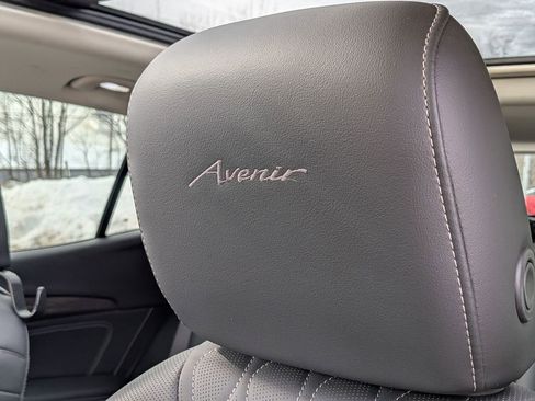 Used 2023 Buick Envision Avenir image 27