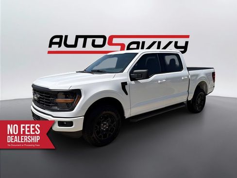 Used 2025 Ford F150 XLT w/ Equipment Group 301A Standard AWD/4WD image 3
