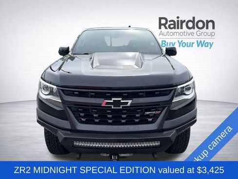 Used 2018 Chevrolet Colorado ZR2 w/ ZR2 Midnight Special Edition AWD/4WD image 2