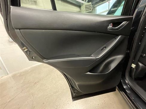 Used 2016 MAZDA CX-5 Touring image 15