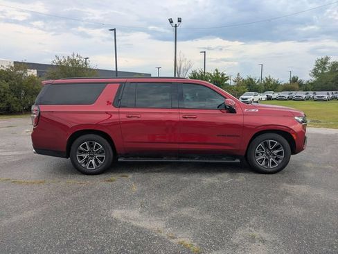 Used 2024 Chevrolet Suburban Z71 w/ Off-Road Capability Package AWD/4WD image 2