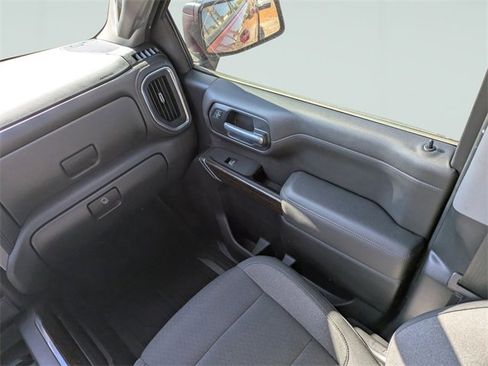 Used 2022 GMC Sierra 1500 Elevation image 17
