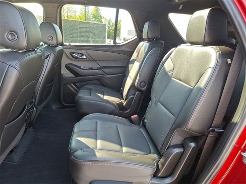 Used 2022 Chevrolet Traverse RS w/ LPO, Cargo Package image 14