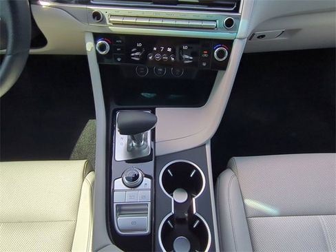 Certified 2025 Genesis G70 2.5T image 17