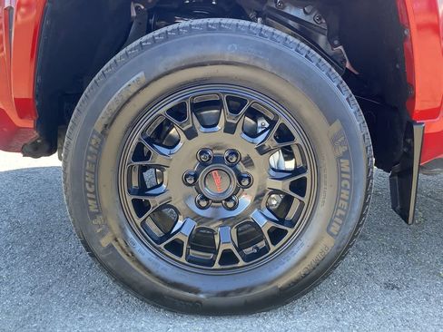 Certified 2024 Toyota Tacoma TRD Sport image 10