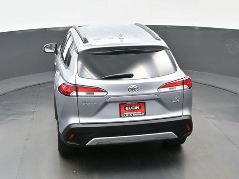 Used 2024 Toyota Corolla Cross LE image 38